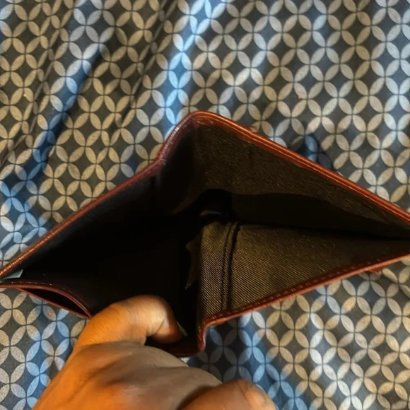 Genuine Leather wallet passport card holder in chocolate Brown - Picture 10 of 17